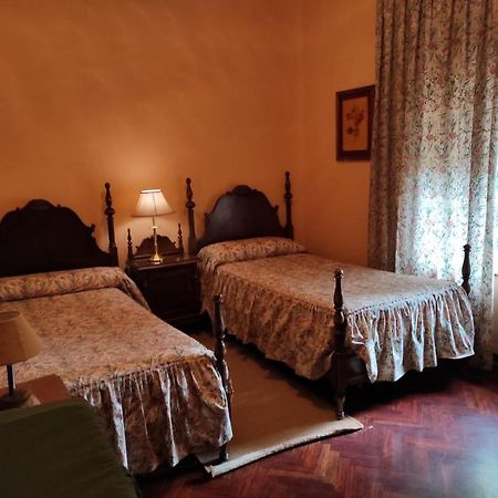 El Uncar Villa Castrejon de la Pena Luaran gambar