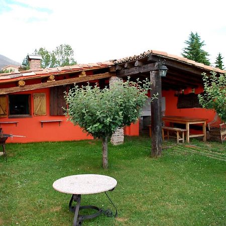 El Uncar Villa Castrejon de la Pena Luaran gambar