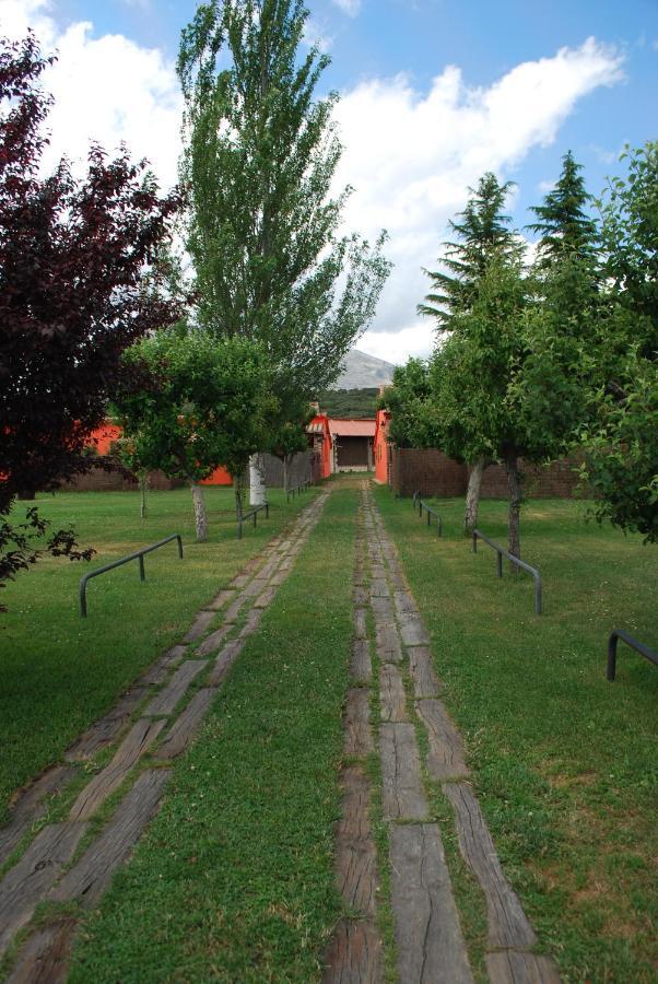 El Uncar Villa Castrejon de la Pena Luaran gambar