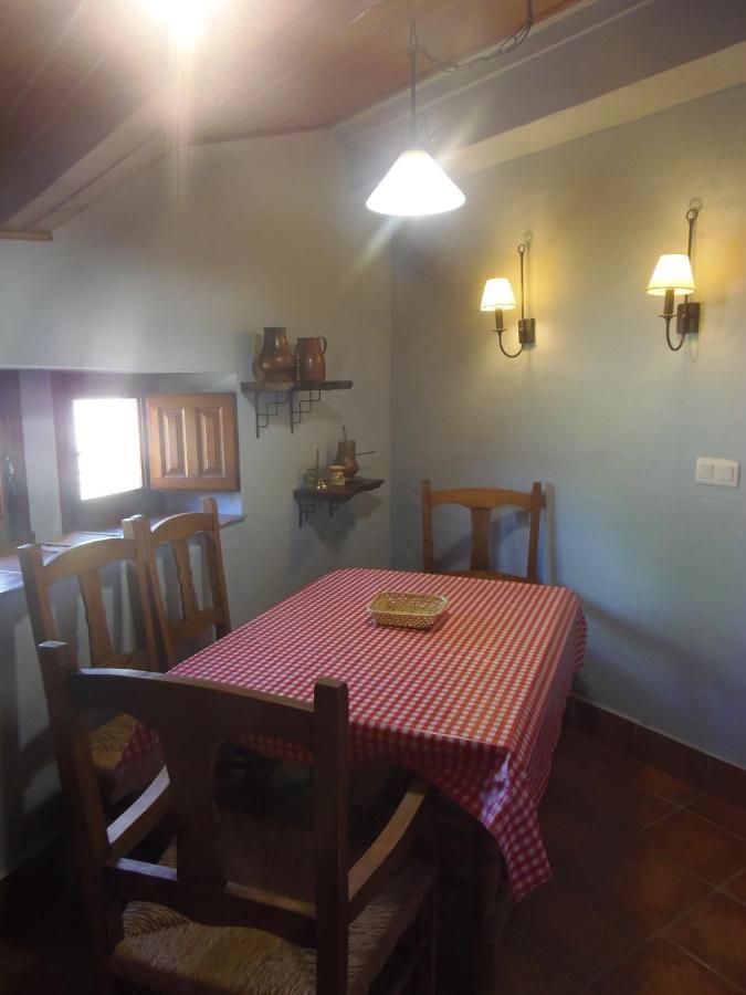 El Uncar Villa Castrejon de la Pena Luaran gambar
